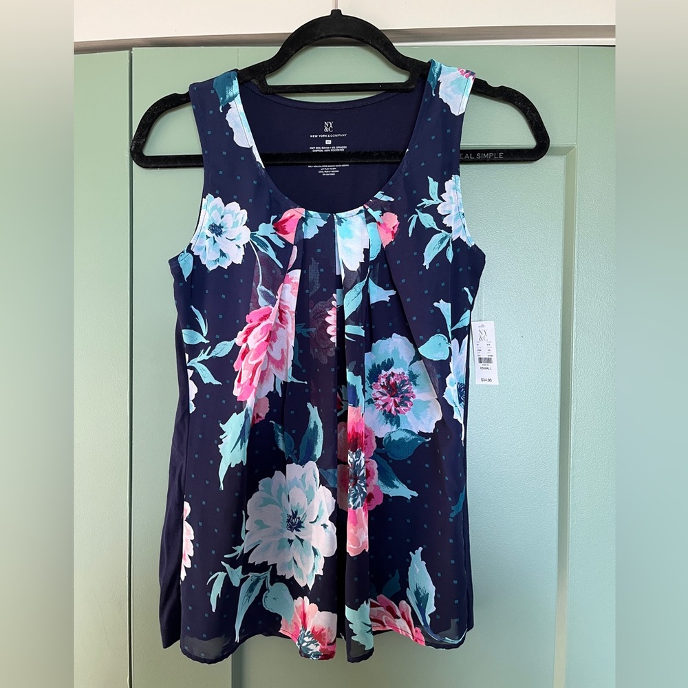 New York & Company Sleeveless Top